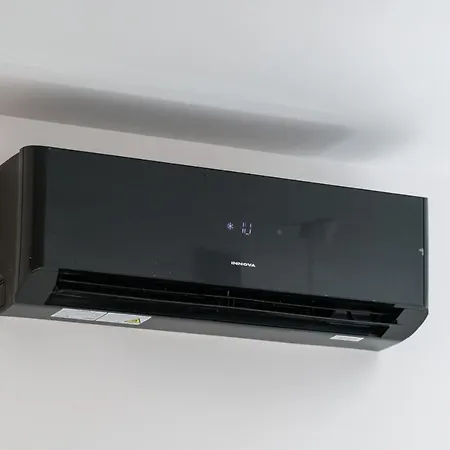 Kamienica Chelmonskiego 10 Przy Mtp By Renters