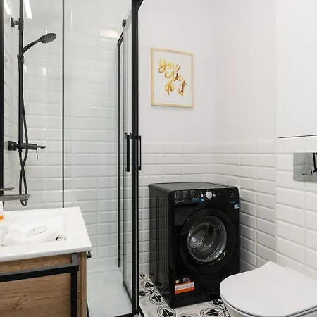 Lägenhet Kamienica Chelmonskiego 10 Przy Mtp By Renters *