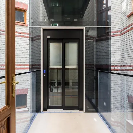 Lägenhet Kamienica Chelmonskiego 10 Przy Mtp By Renters Poznań