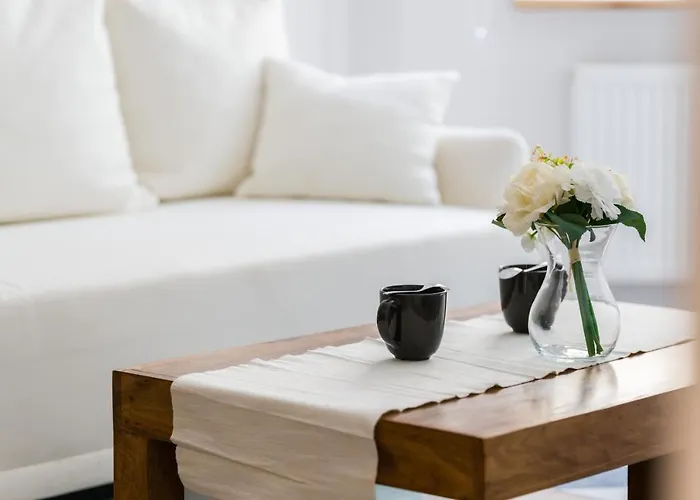 Kamienica Chelmonskiego 10 Przy Mtp By Renters Poznan